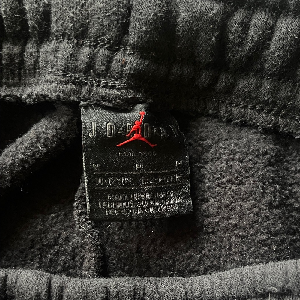 Boys Jordan Sweatpants | M (10/12) - Picture 3 of 6